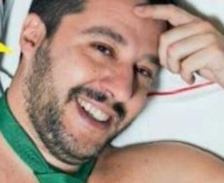 Luxuria sfida Matteo Salvini a posare senza vestiti