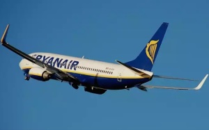 ryanair voli offerte low cost secondo bagaglio a mano gratis pisa