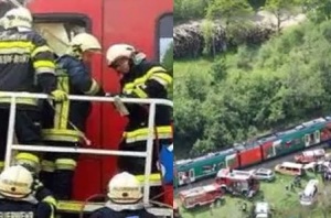 video scontro tra due treni in austria a graz