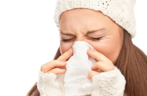 influenza intestinale sintomi febbre tosse mal di gola i rimedi naturali con erbe e quelli famaceuitici
