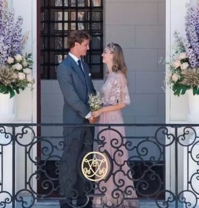 beatrice borromeo abito da sposa valentino matrimonio foto instagram pierre casiraghi