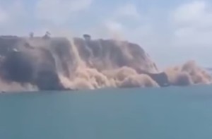 video youtube terremoto nuova zelanda scogliera crolla